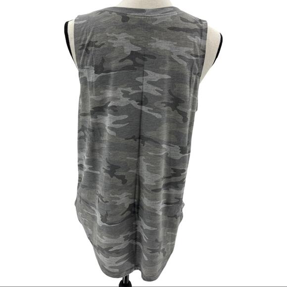 Grayson Threads Women’s Camo "Roll With It" Sushi Graphic Tank Top Size L - Picture 3 of 8